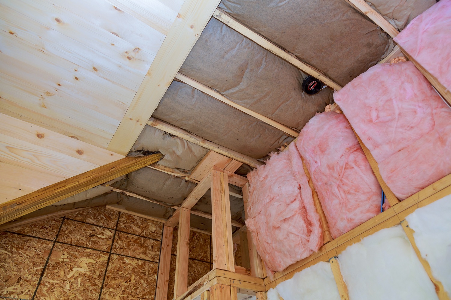 Does New Siding Help With Insulation? Here’s What North Jersey Homeowners Need to Know - Lux Homes Renovation
