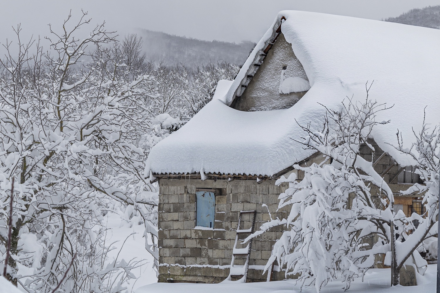 How to Prepare Your Roof for Winter in North Jersey: Checklist for Denville, Rockaway & Parsippany - Lux Homes Renovation
